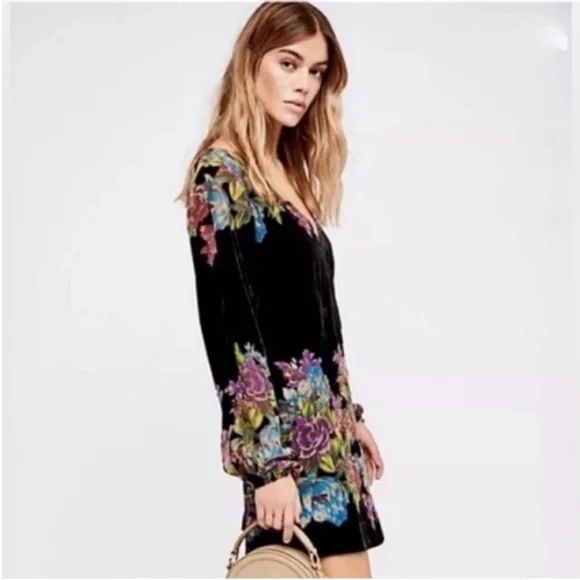 Free People Velvet Black Floral Design Long Sleeve Mini Dress Size XS - Picture 1 of 13